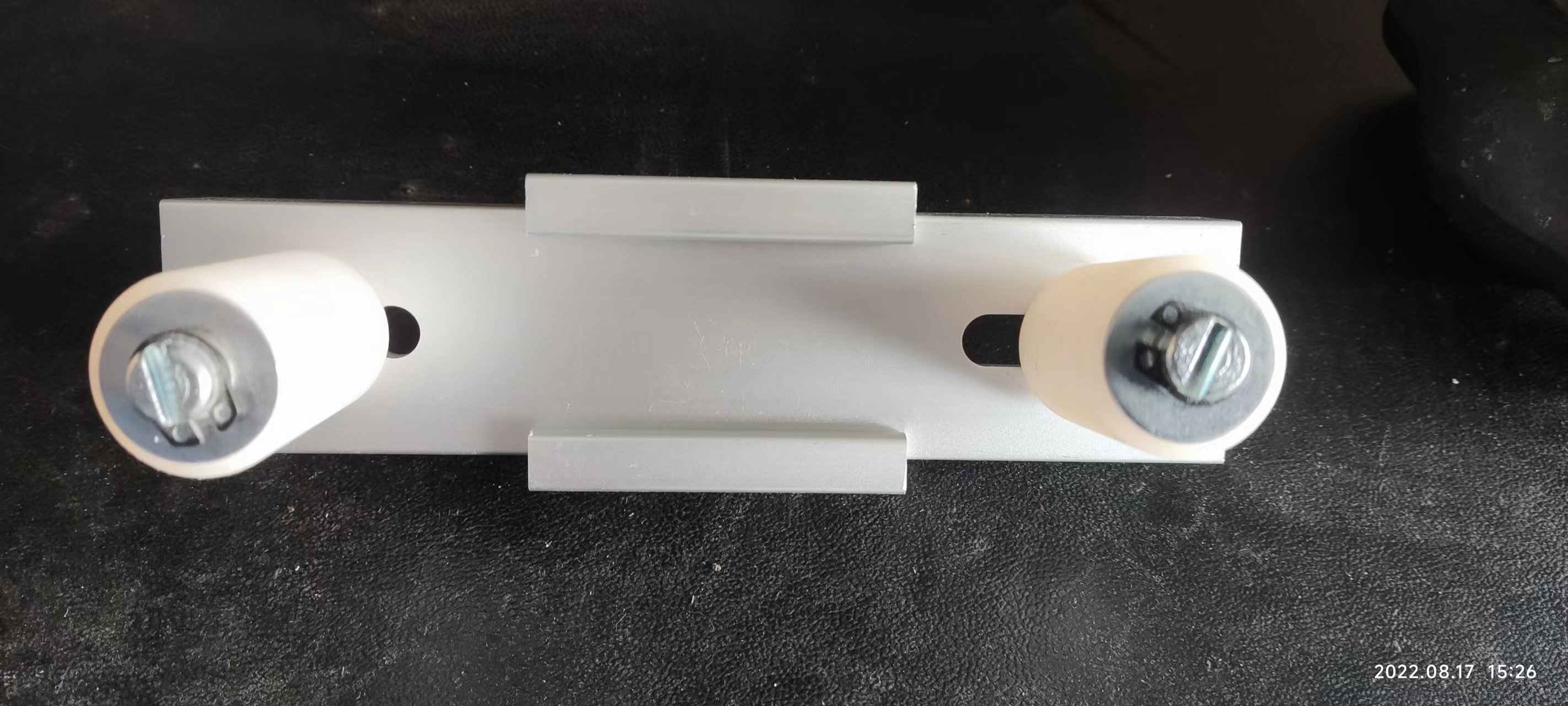 吹灰器涨紧机构